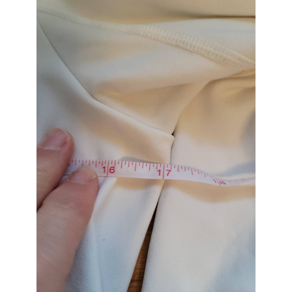 Under Armour youth Large White Long Sleeve Cold Gear - Picture 3 of 8